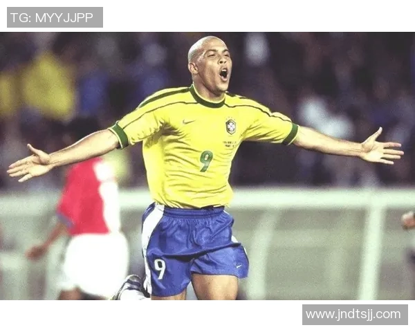 足球球星发型刻痕：从个性化造型到文化象征的演变之路