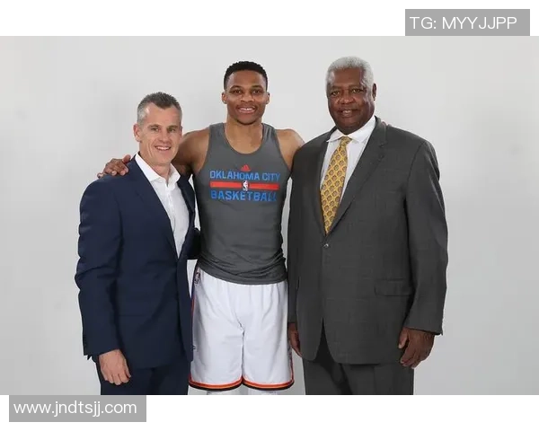 身高一米八三的绿茵巨星如何凭实力与智慧统治赛场成为传奇